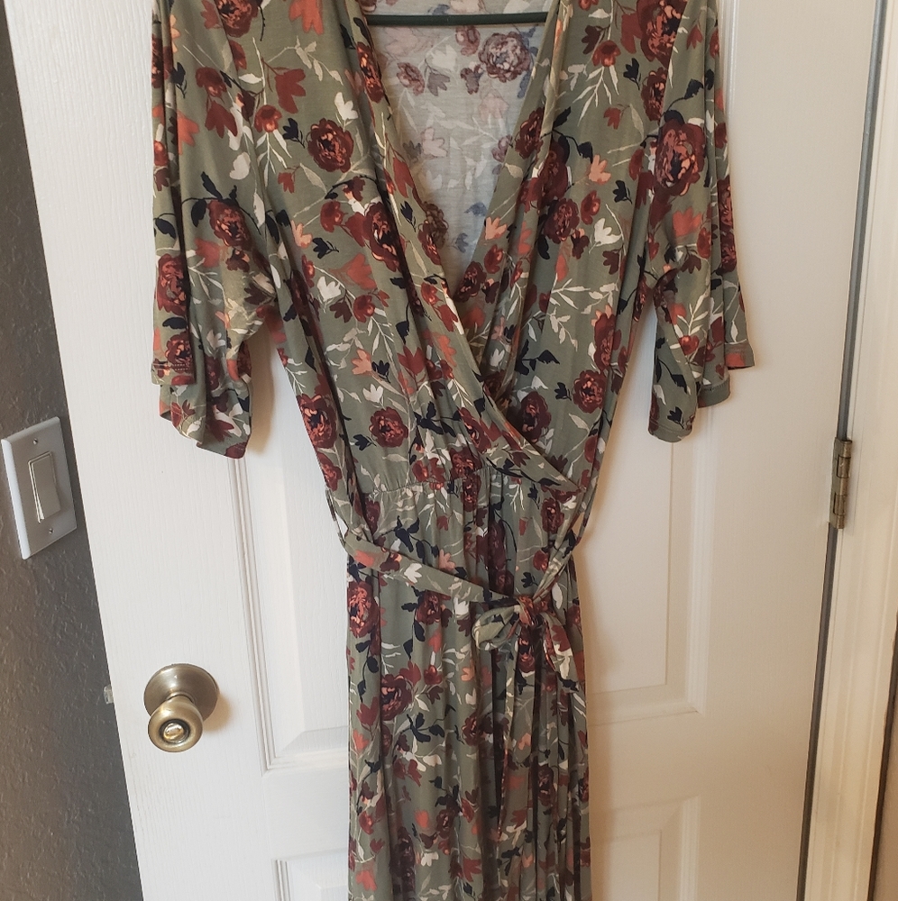Downeast Medium Faux Wrap Top Floral Dress
